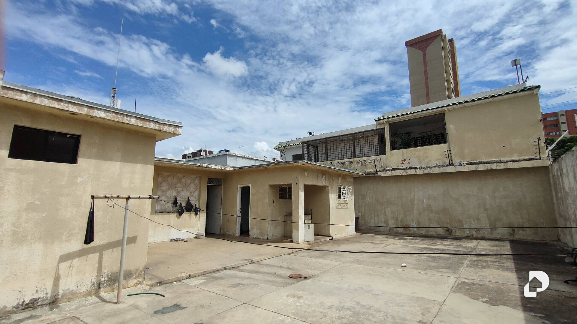 Commercial space in Paraíso, Maracaibo – 9
