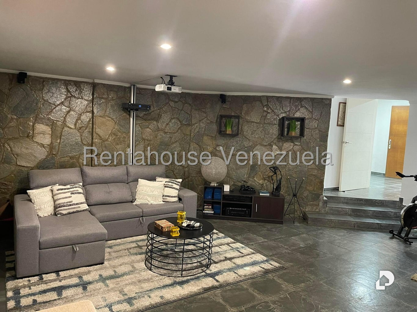 Casa en La Lagunita Country Club, Caracas – 28
