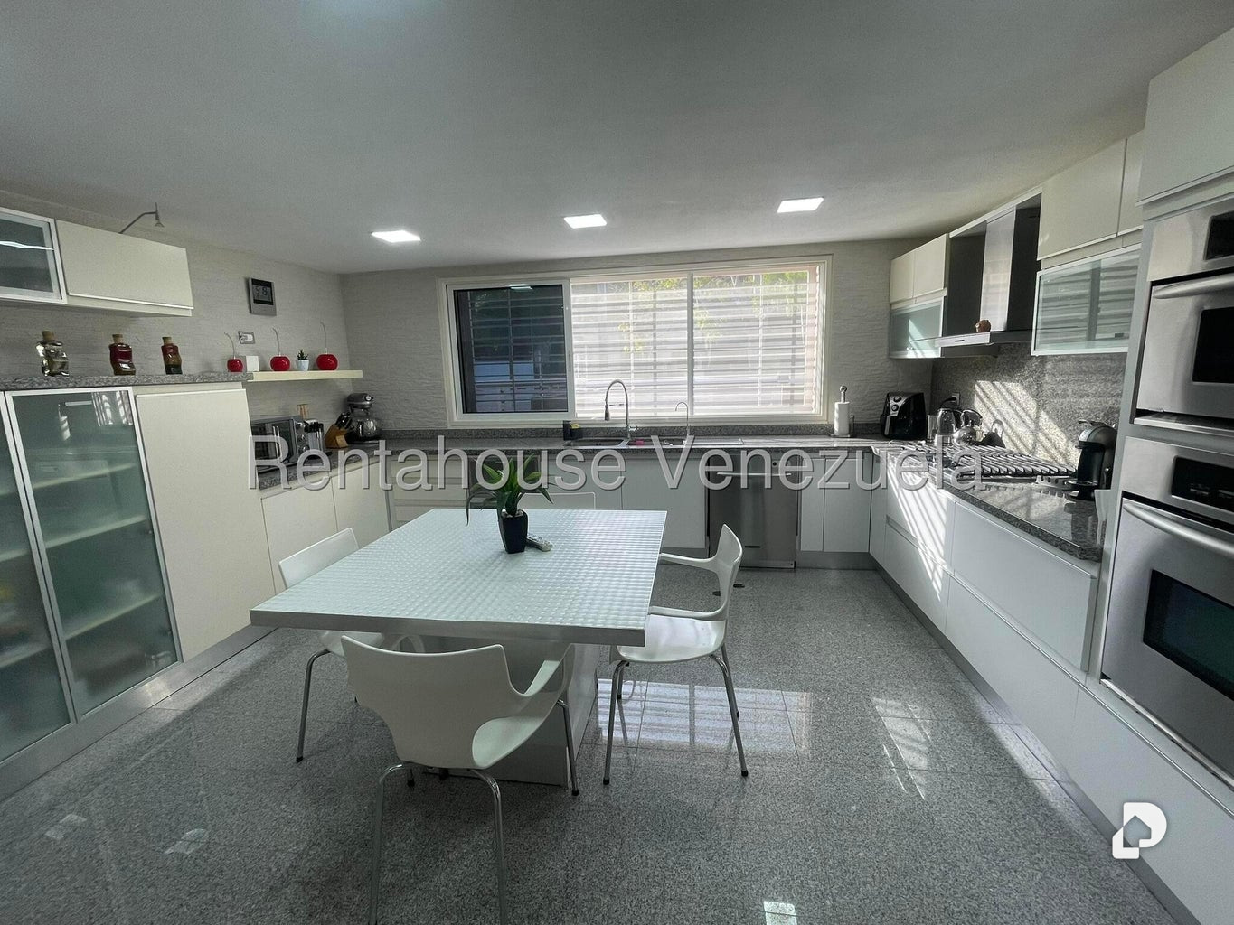 Casa en La Lagunita Country Club, Caracas – 25