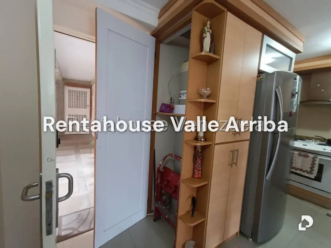 Apartamento en Miravila, Caracas – 4