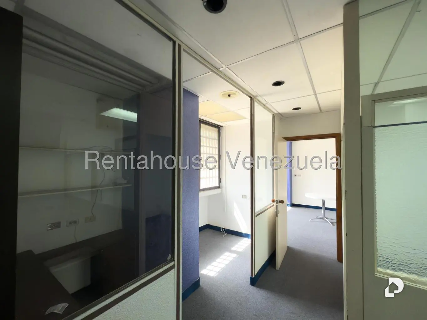 Oficina en Los Caobos, Caracas – 17