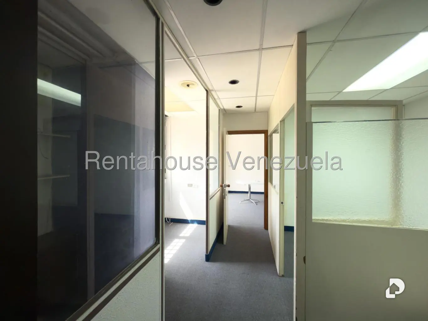 Oficina en Los Caobos, Caracas – 14