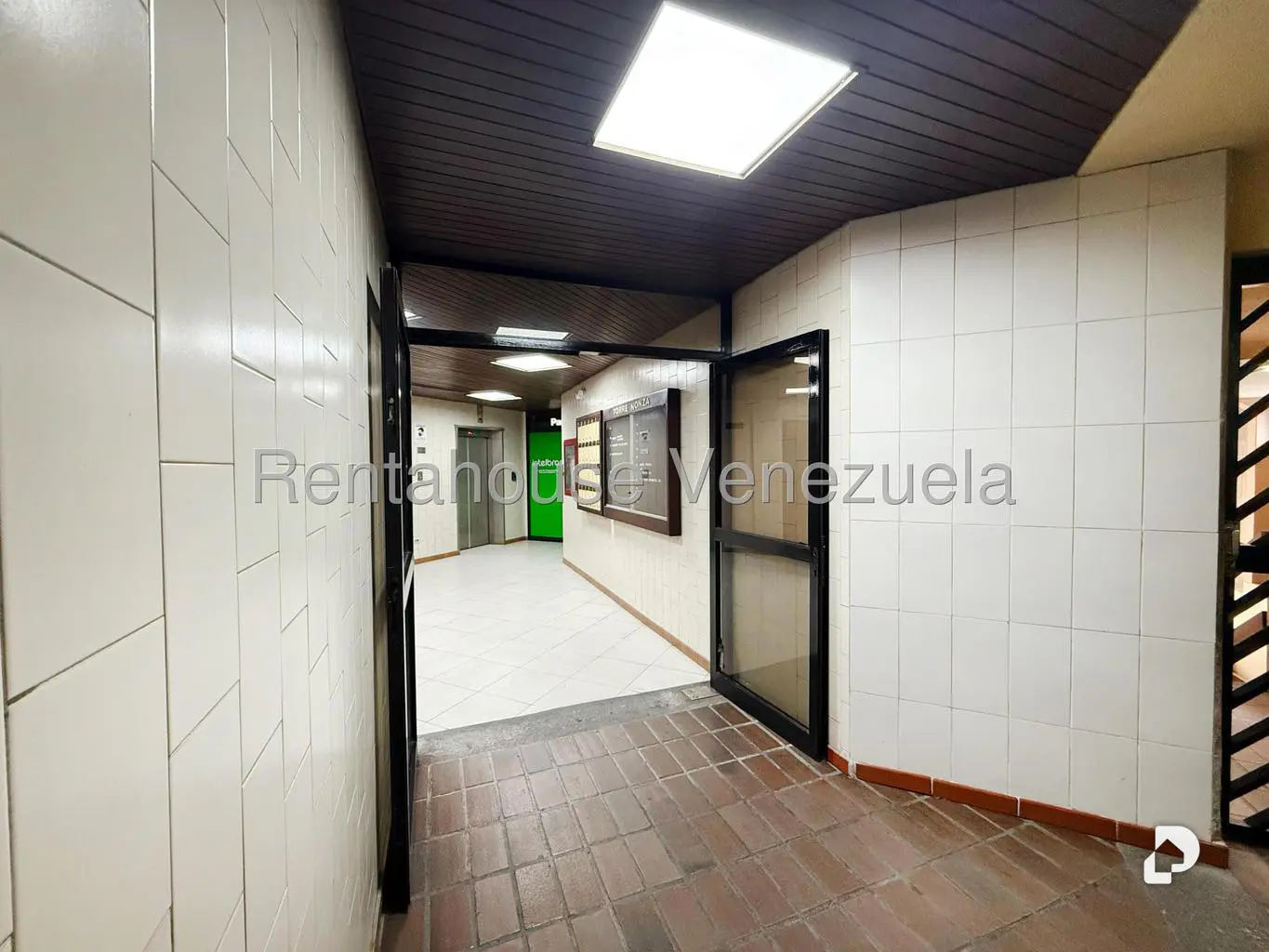 Oficina en Los Caobos, Caracas – 12