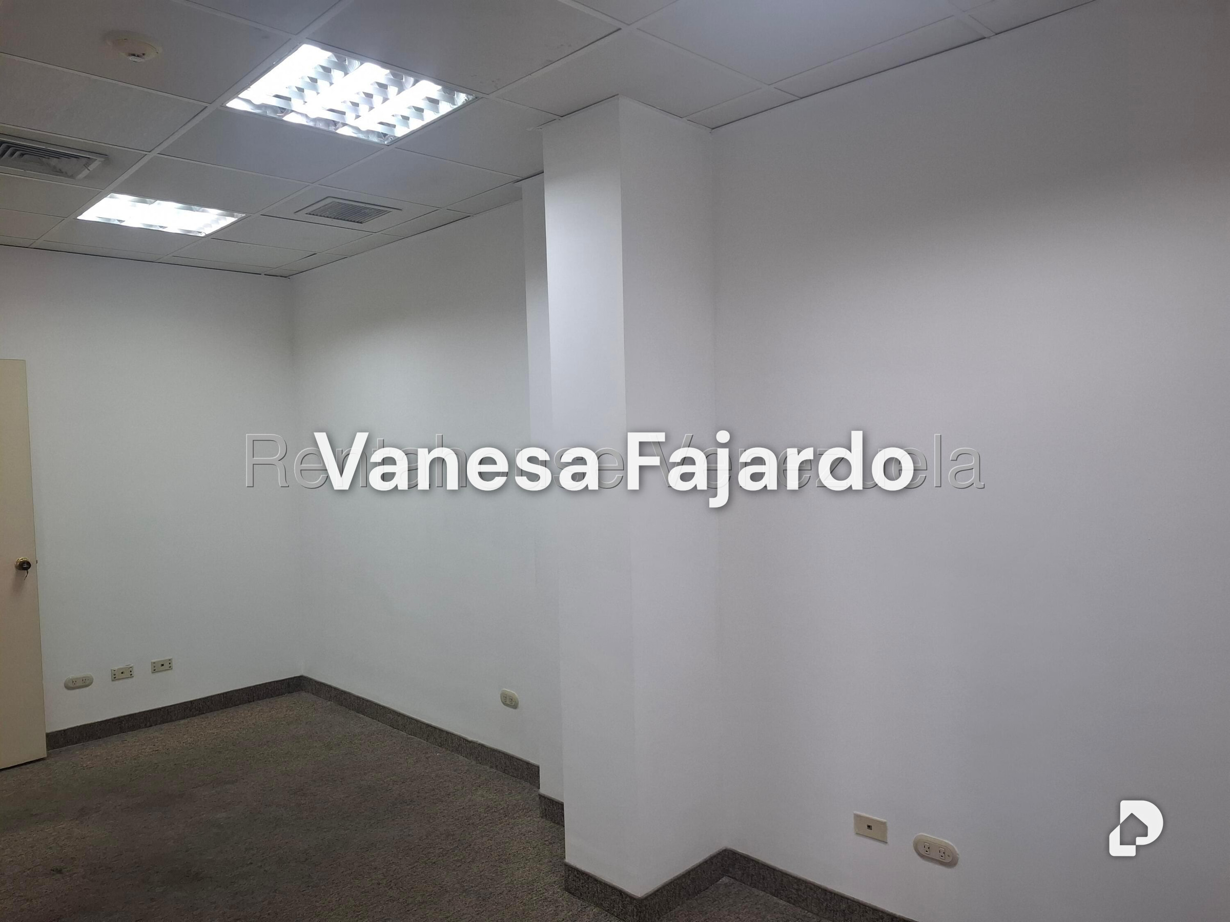 Oficina en Boleíta Norte, Caracas – 17