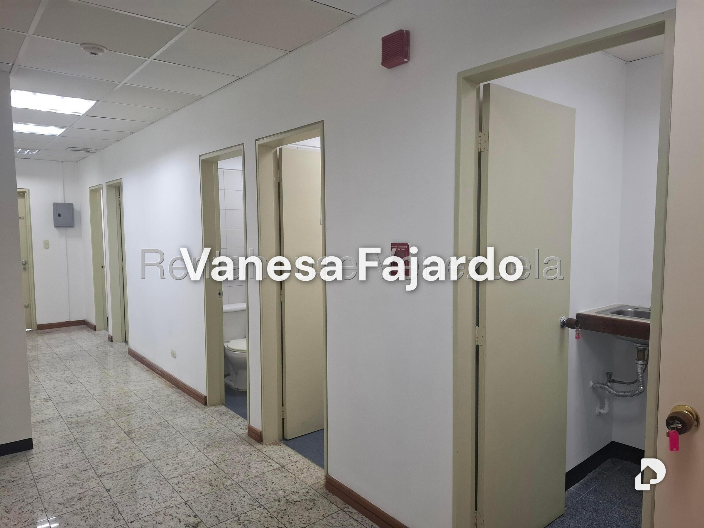 Oficina en Boleíta Norte, Caracas – 23