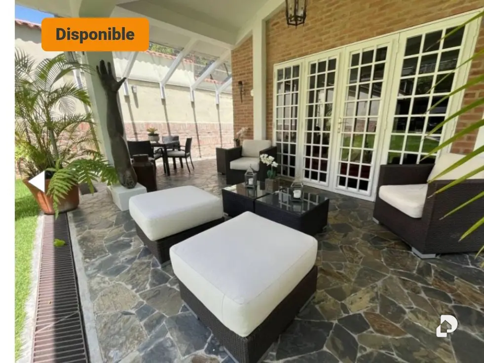 Casa en Los Palos Grandes, Caracas – 2