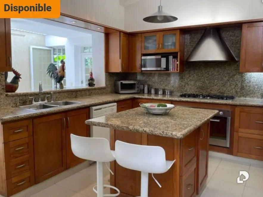 Casa en Los Palos Grandes, Caracas – 4
