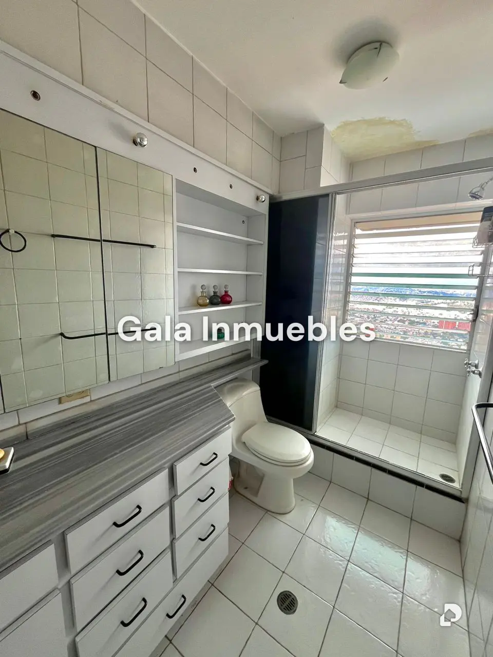 Apartment in Santa Mónica, Caracas – 13