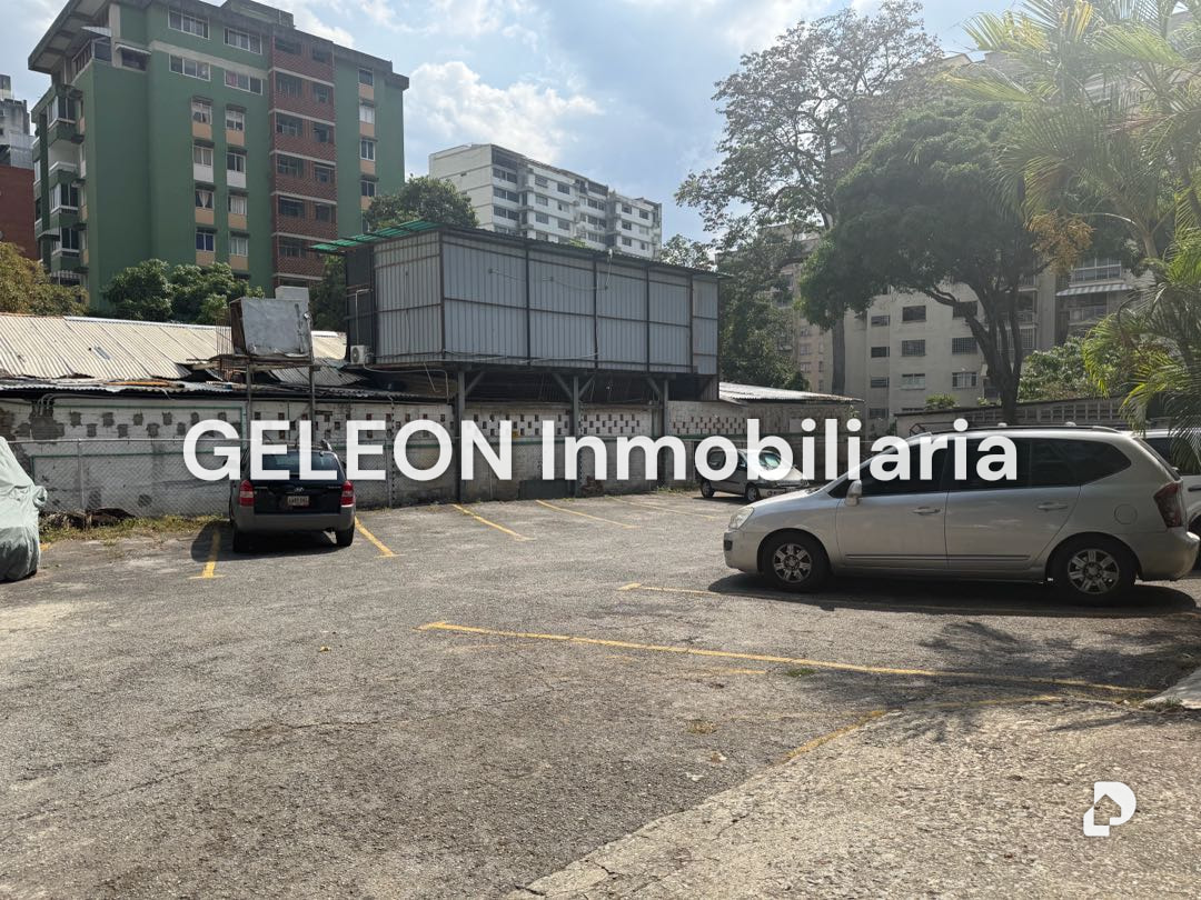 Oficina en Santa Eduvigis, Caracas – 12