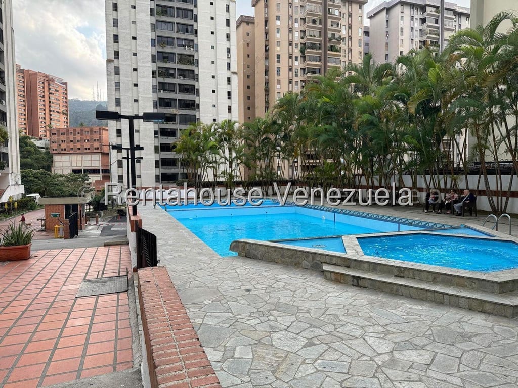 Apartamento en El Cigarral, Caracas - 1