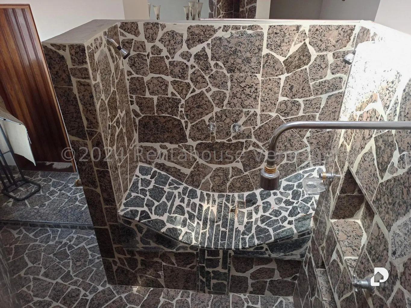 Casa en Oripoto, Caracas – 14