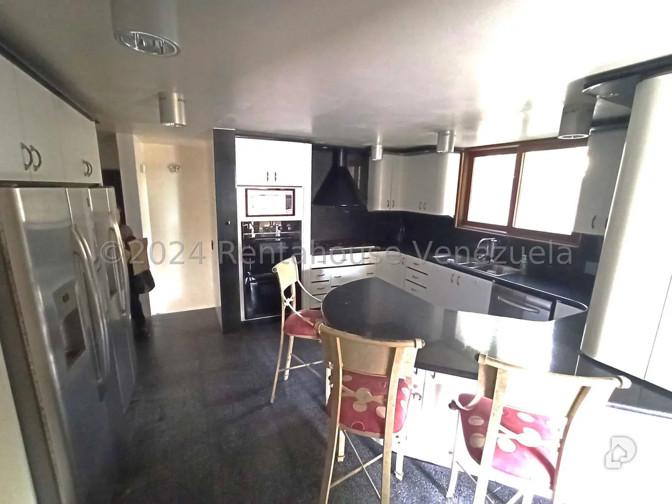 Casa en Oripoto, Caracas – 25