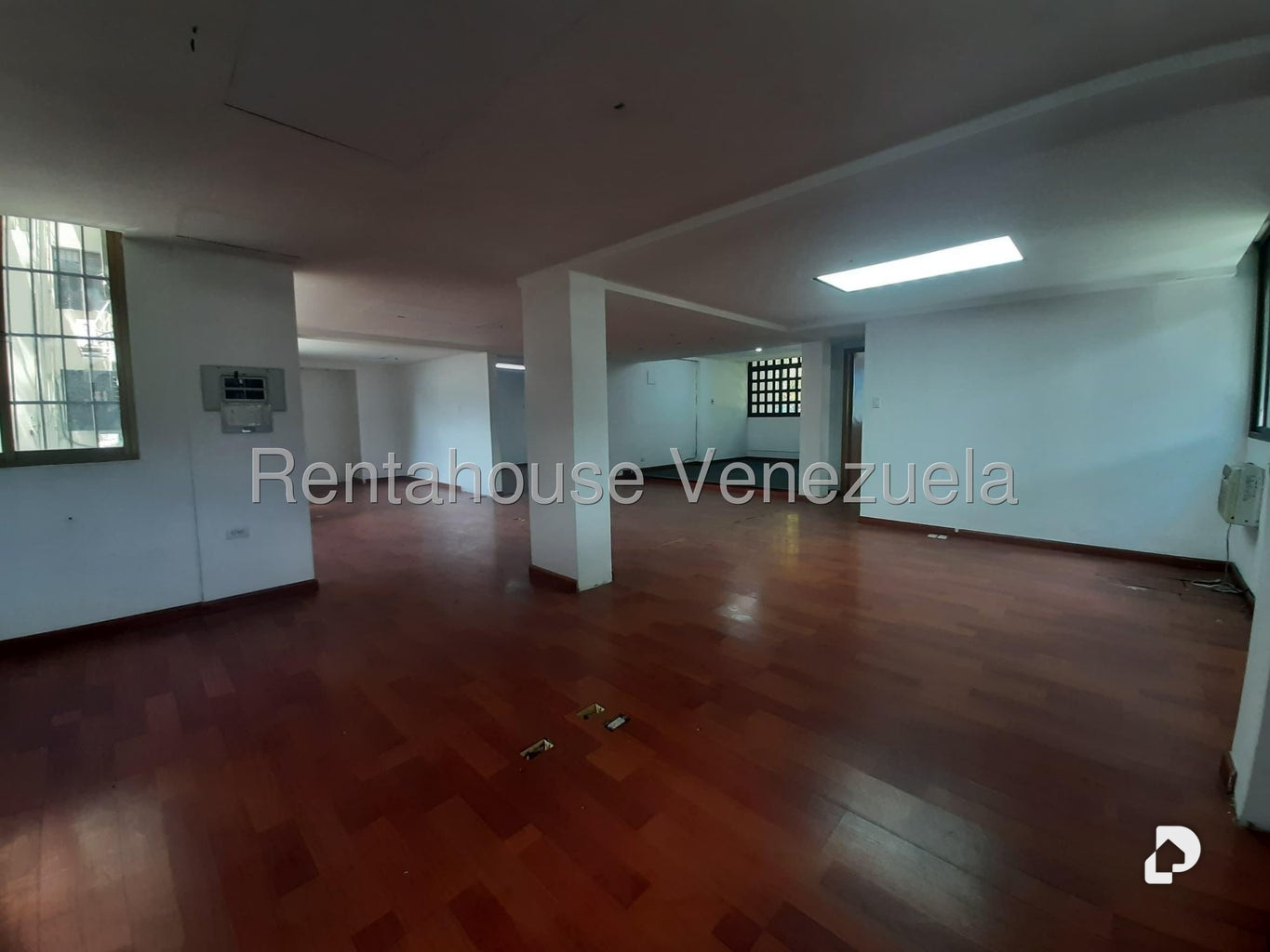 Oficina en Las Mercedes, Caracas