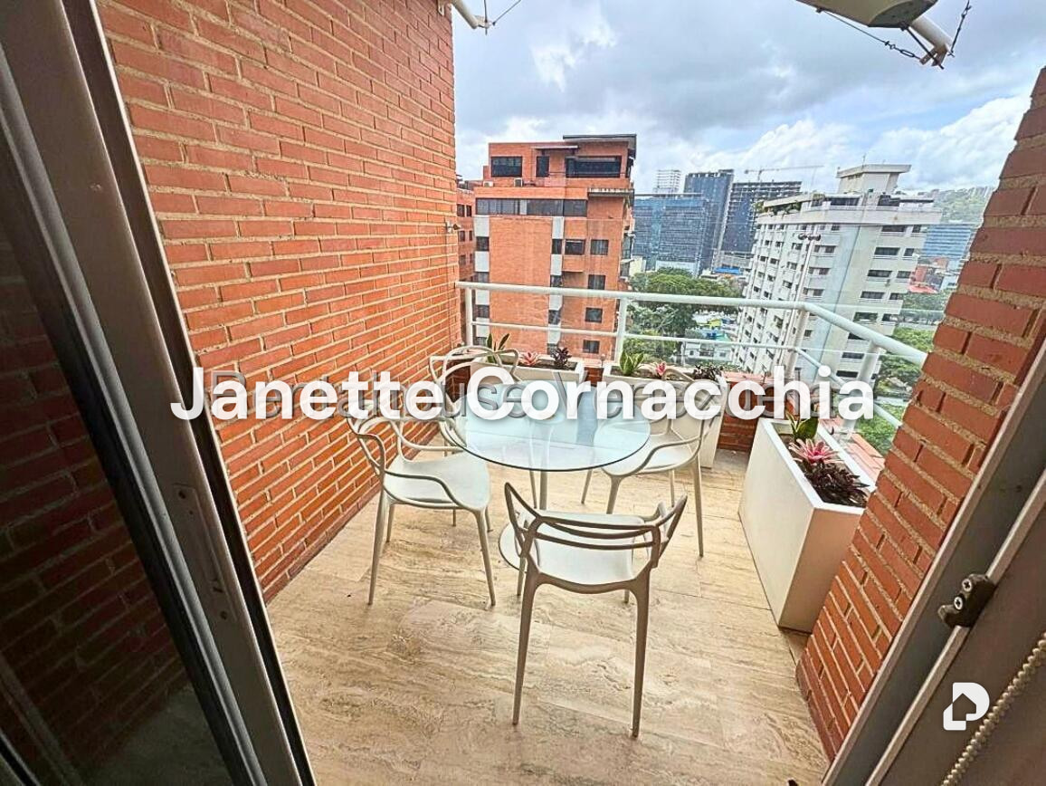 Apartamento en El Rosal, Caracas – 14