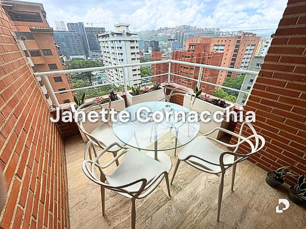 Apartamento en El Rosal, Caracas – 15