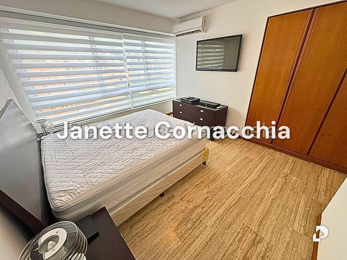 Apartamento en El Rosal, Caracas – 20