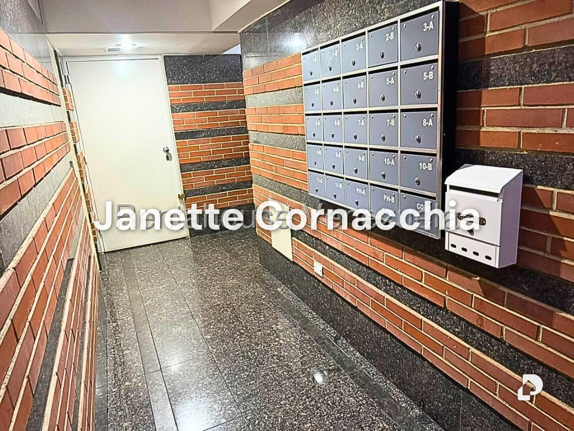 Apartamento en El Rosal, Caracas – 2