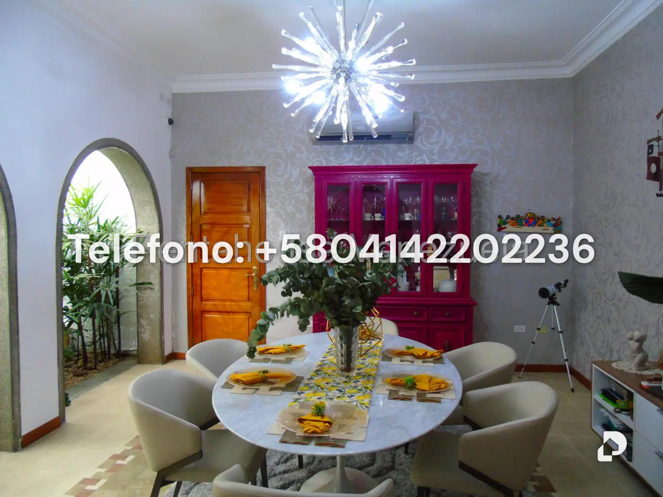 Casa en Altamira, Caracas – 17