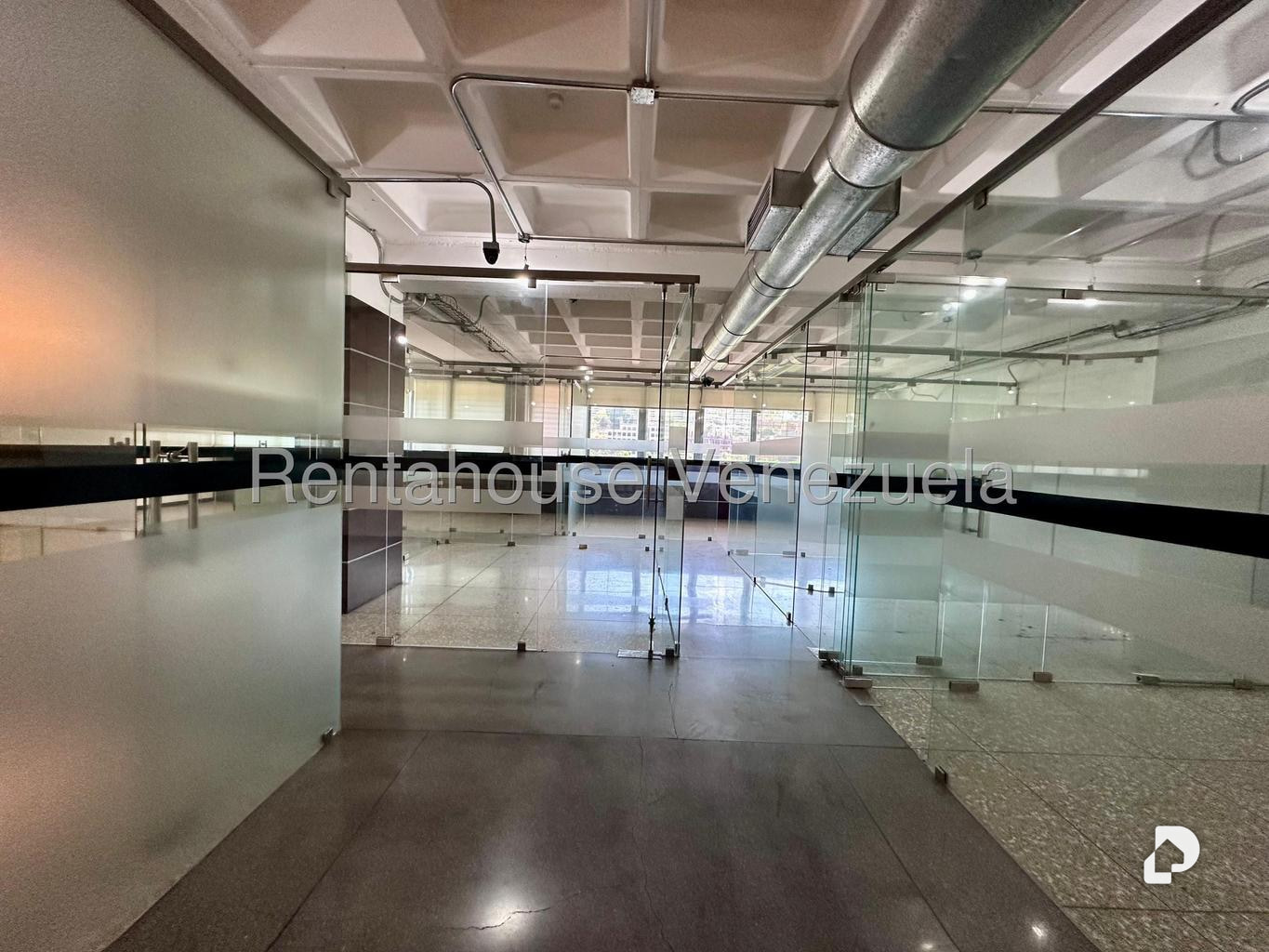 Oficina en La Trinidad, Caracas – 9
