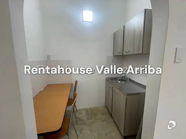 Casa en Campo Claro, Caracas – 10