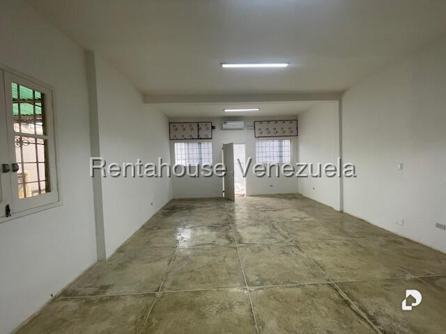 Casa en Campo Claro, Caracas – 15