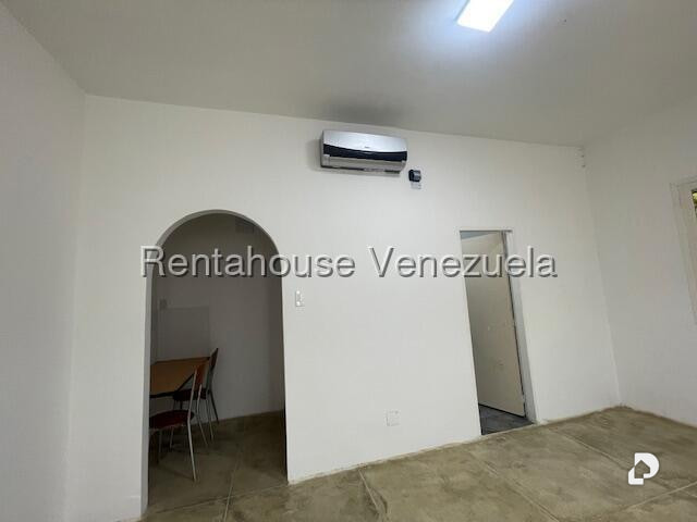 Casa en Campo Claro, Caracas – 9