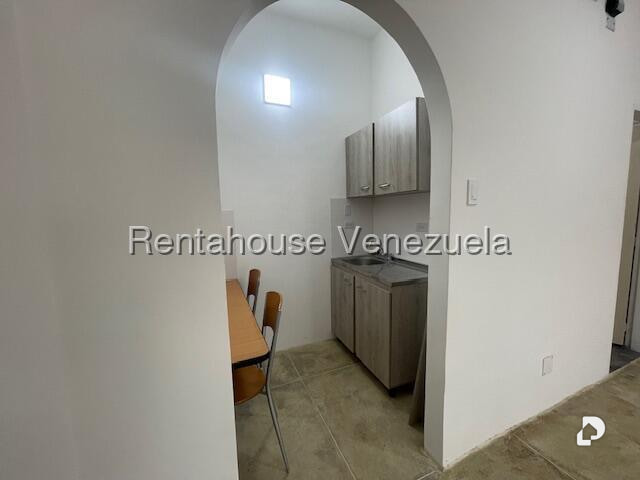 Casa en Campo Claro, Caracas – 11