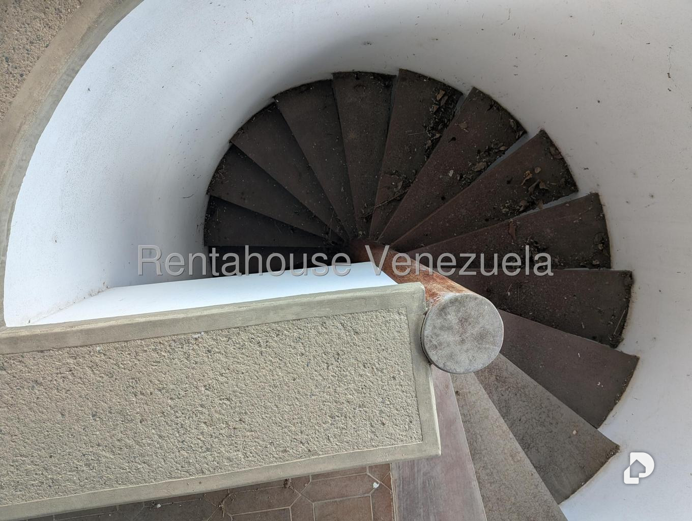 Casa en Cerro Verde, Caracas – 11