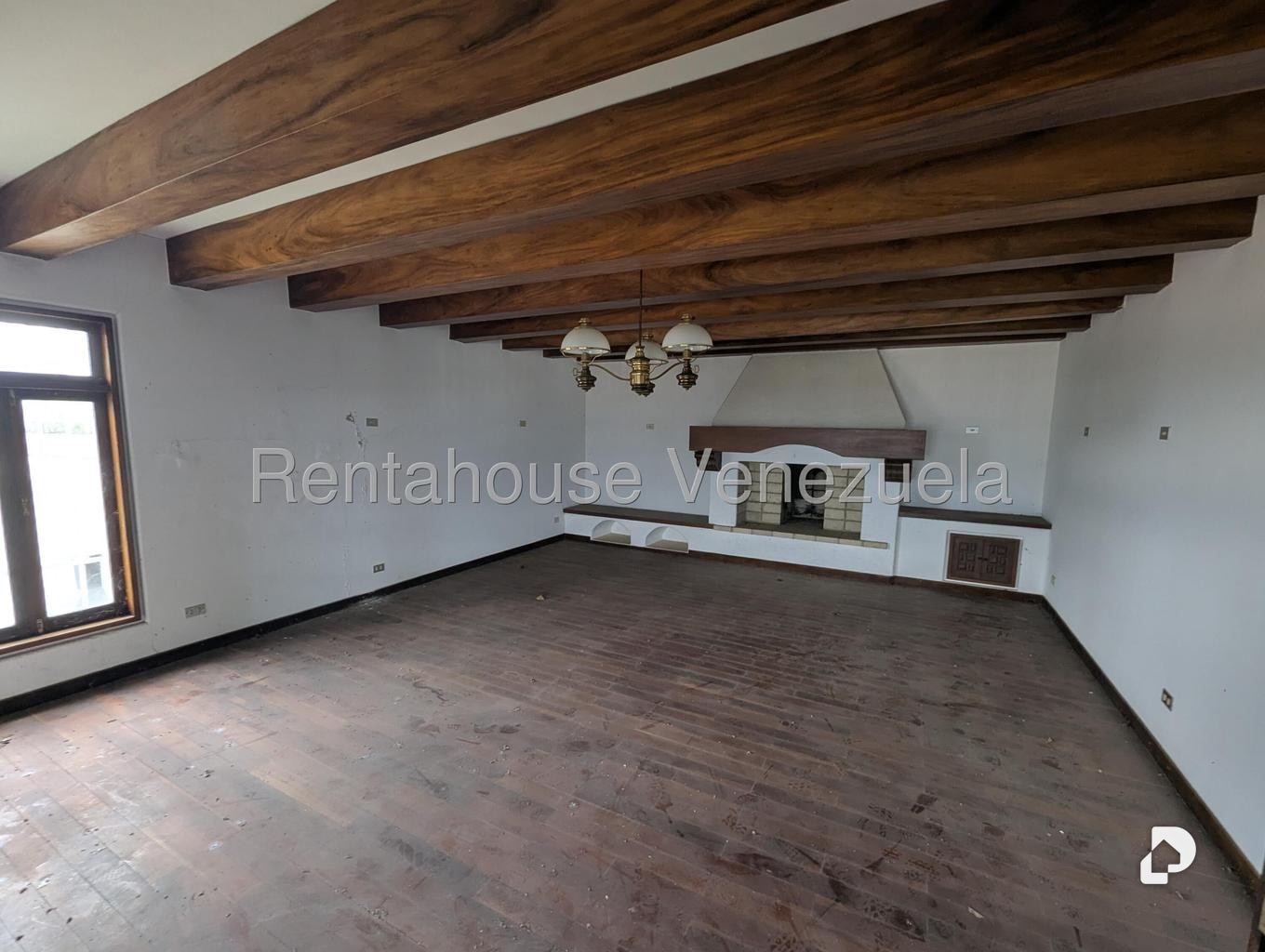 Casa en Cerro Verde, Caracas – 20