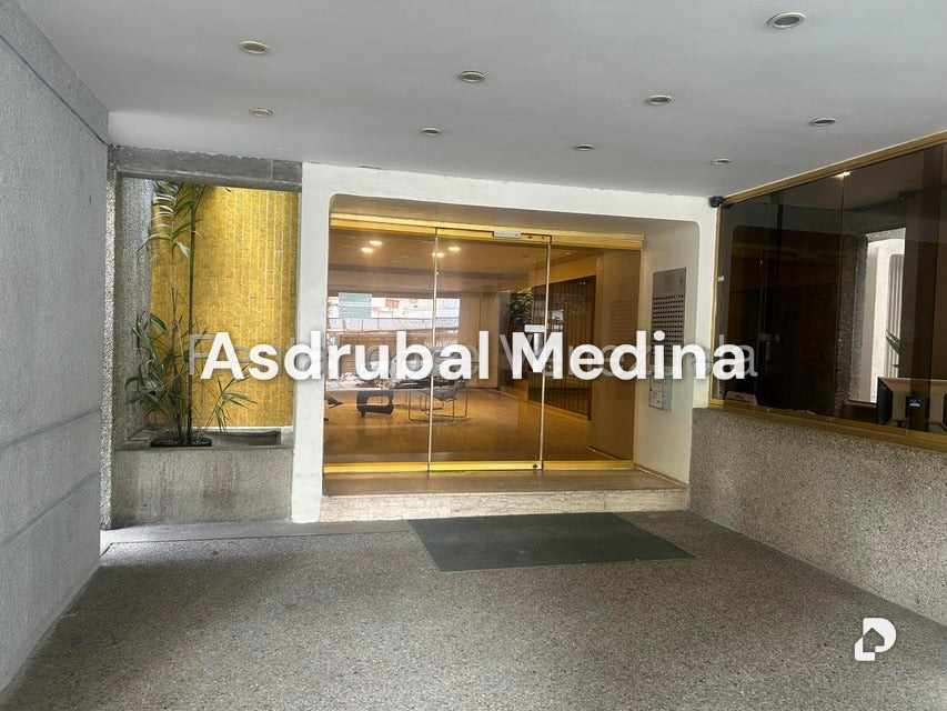 Apartamento en Los Palos Grandes, Caracas – 2