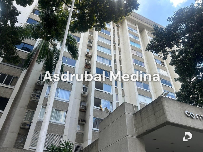 Apartamento en Los Palos Grandes, Caracas – 1
