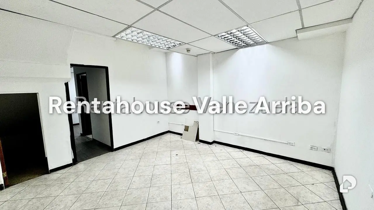 Local comercial en Bello Monte, Caracas – 11