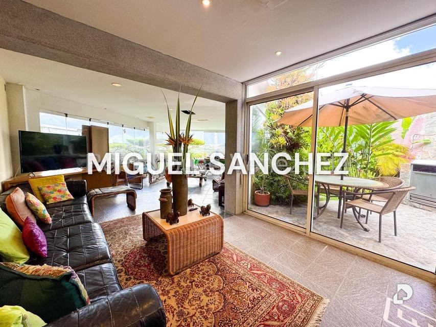 Casa en Macaracuay, Caracas – 13