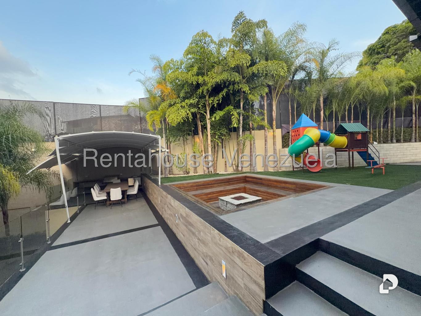 Casa en Cumbres de Curumo, Caracas – 27