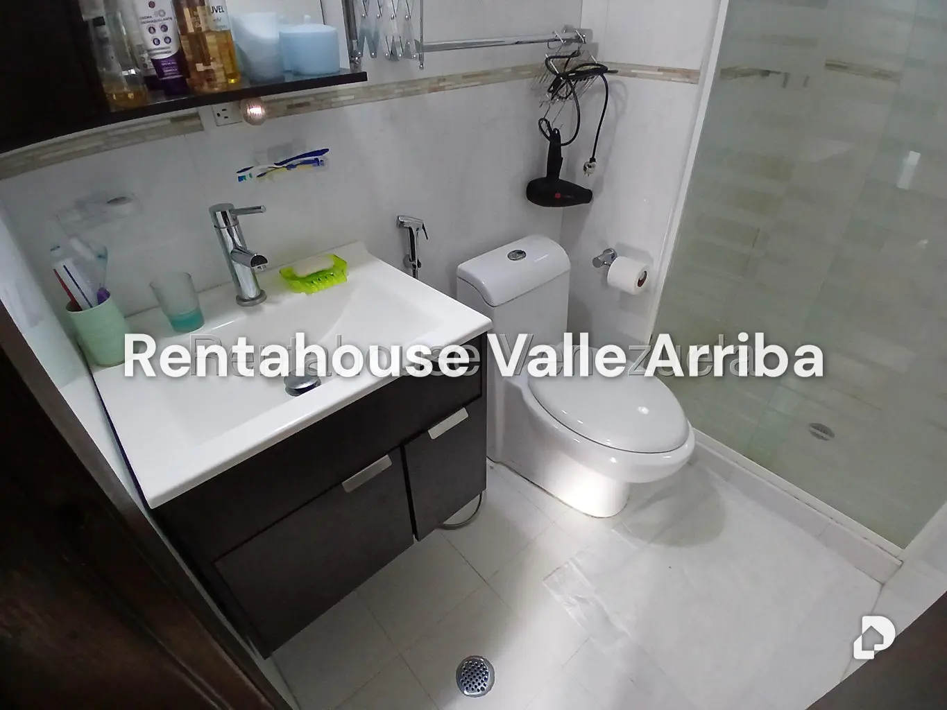 Apartamento en Los Naranjos Humboldt, Caracas – 16