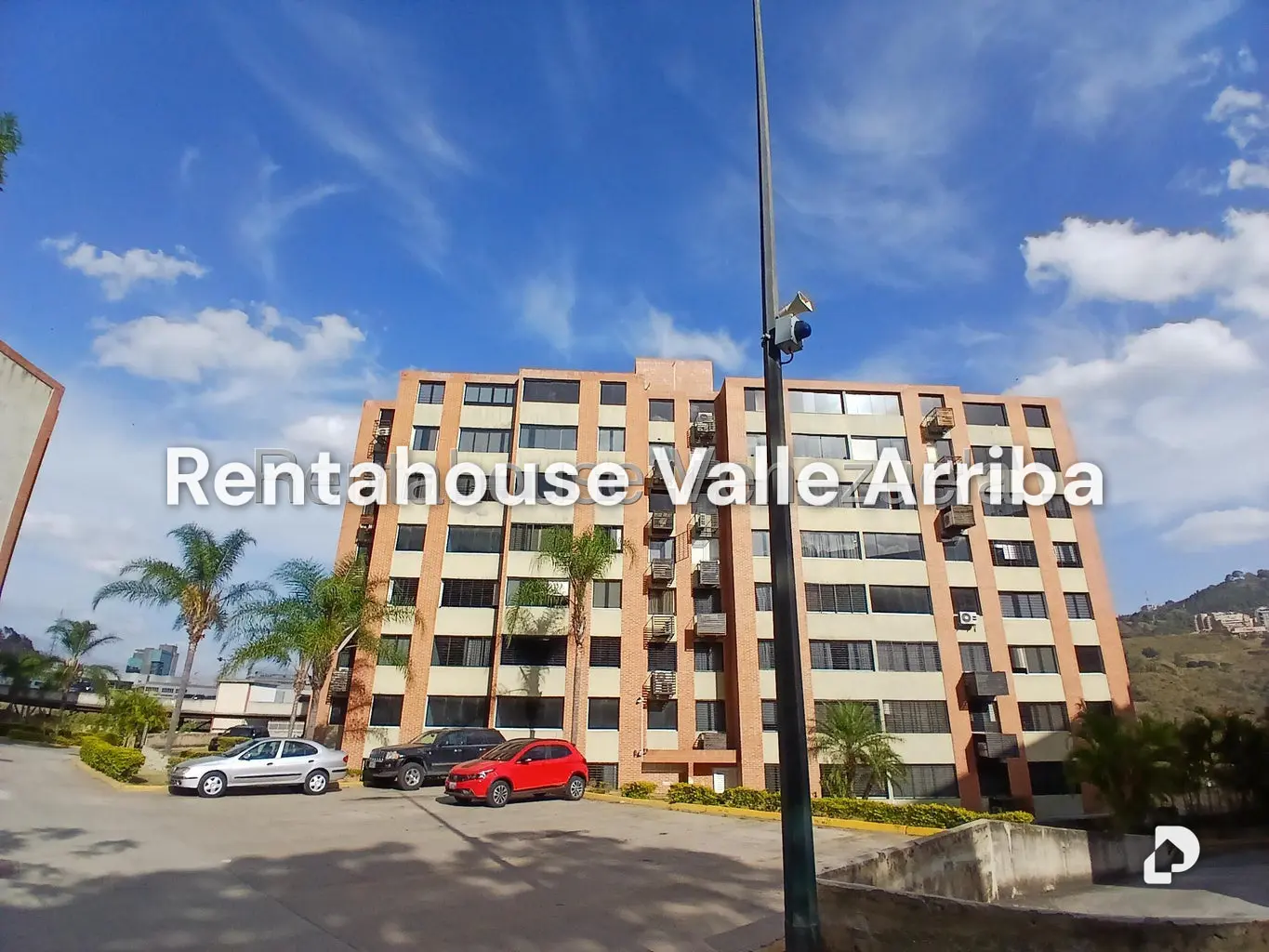 Apartamento en Los Naranjos Humboldt, Caracas – 1
