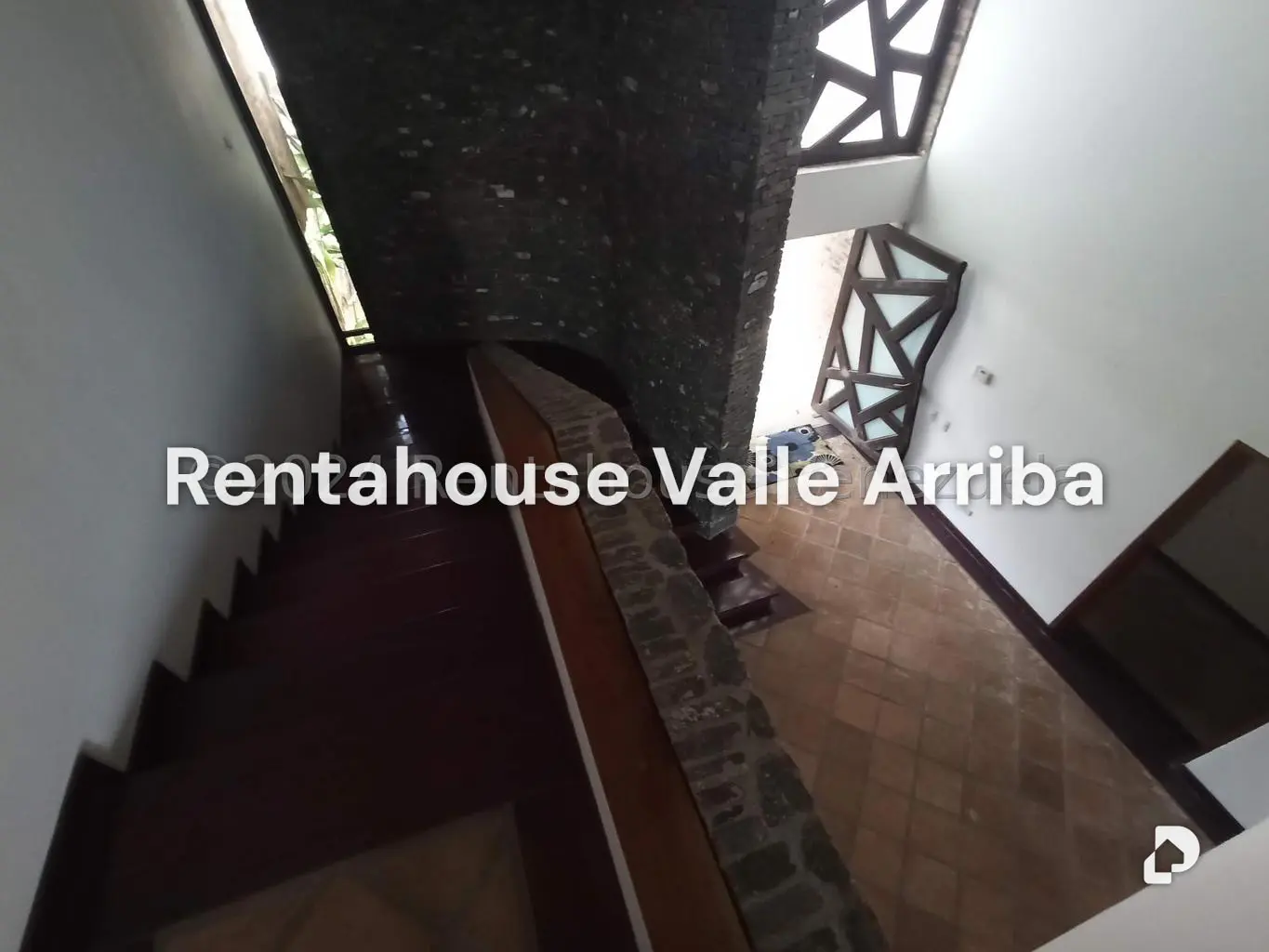 Casa en La Lagunita Country Club, Caracas – 12