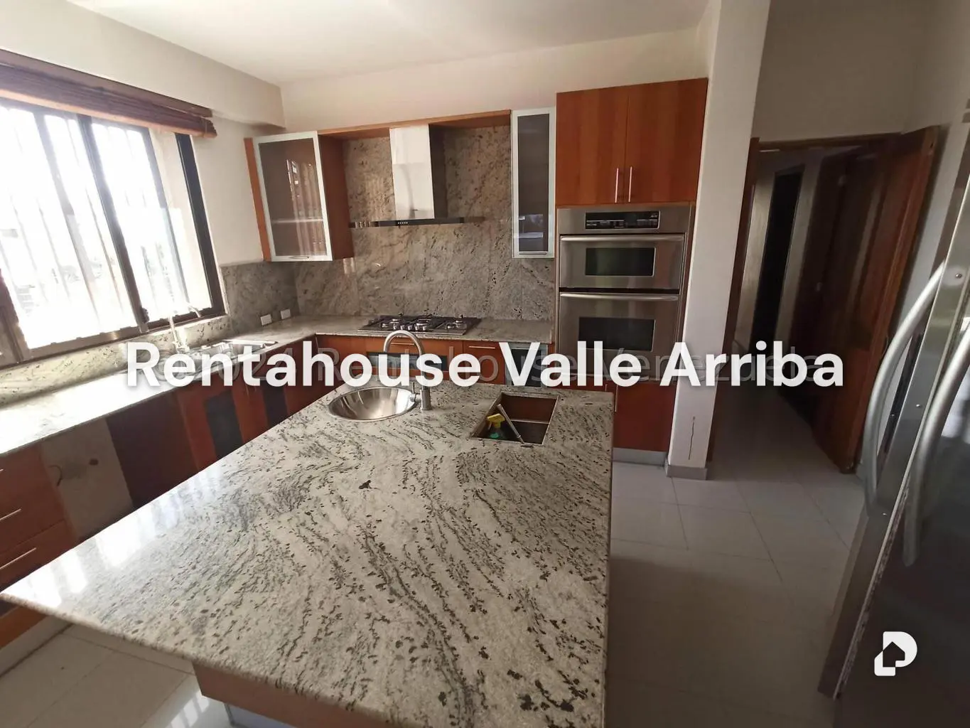 Casa en La Lagunita Country Club, Caracas – 23