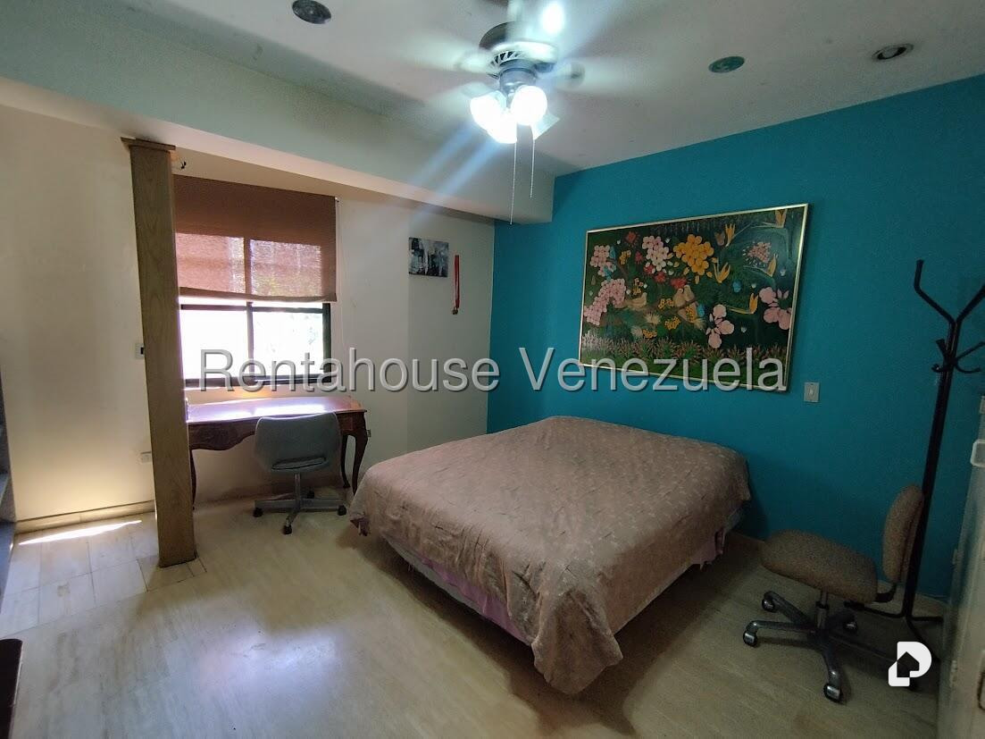 Apartamento en La Florida, Caracas – 17