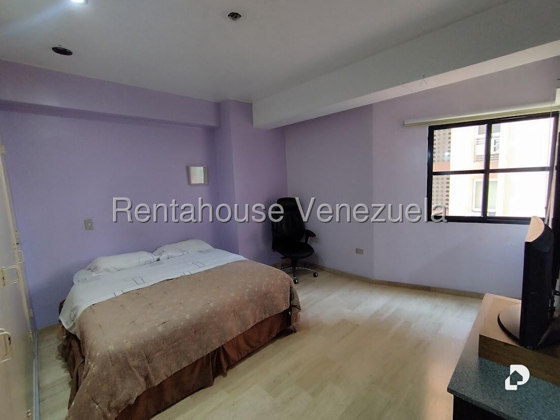 Apartamento en La Florida, Caracas – 20