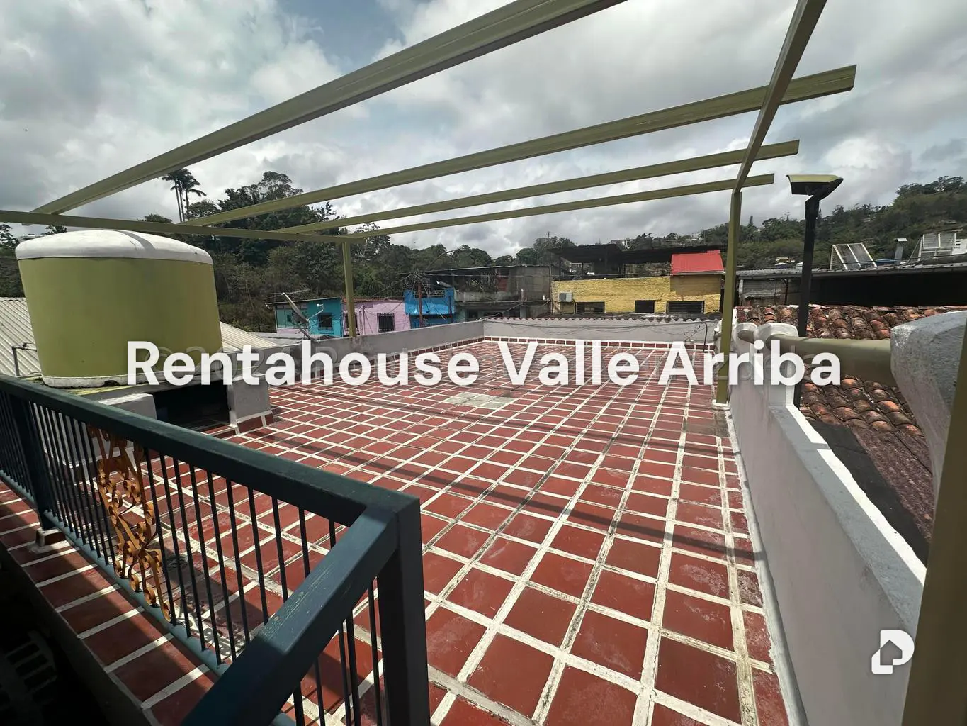 Casa en El Hatillo, Caracas – 29