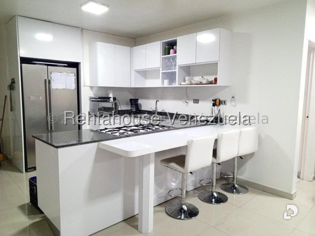 Apartamento en Colinas de Bello Monte, Caracas – 4