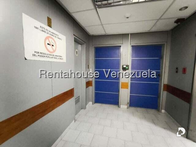 Oficina en La Urbina, Caracas – 9