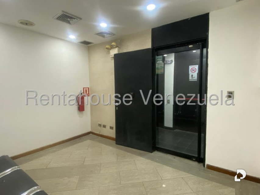 Oficina en Prados del Este, Caracas – 2