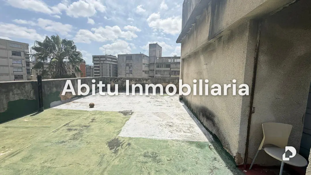 Building in La Florida, Caracas – 14