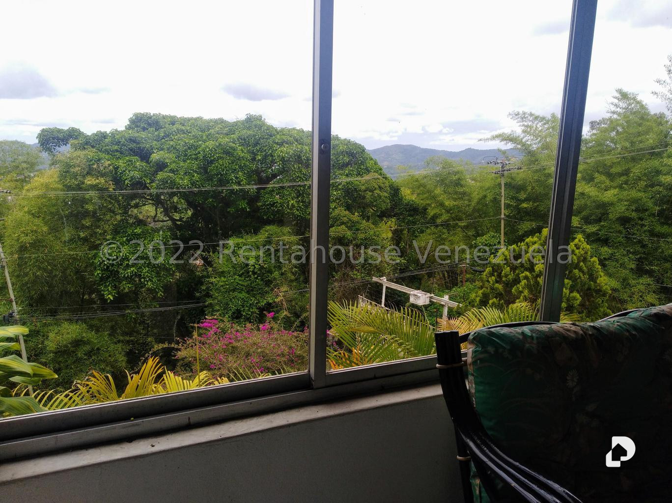 Casa en Oripoto, Caracas – 12