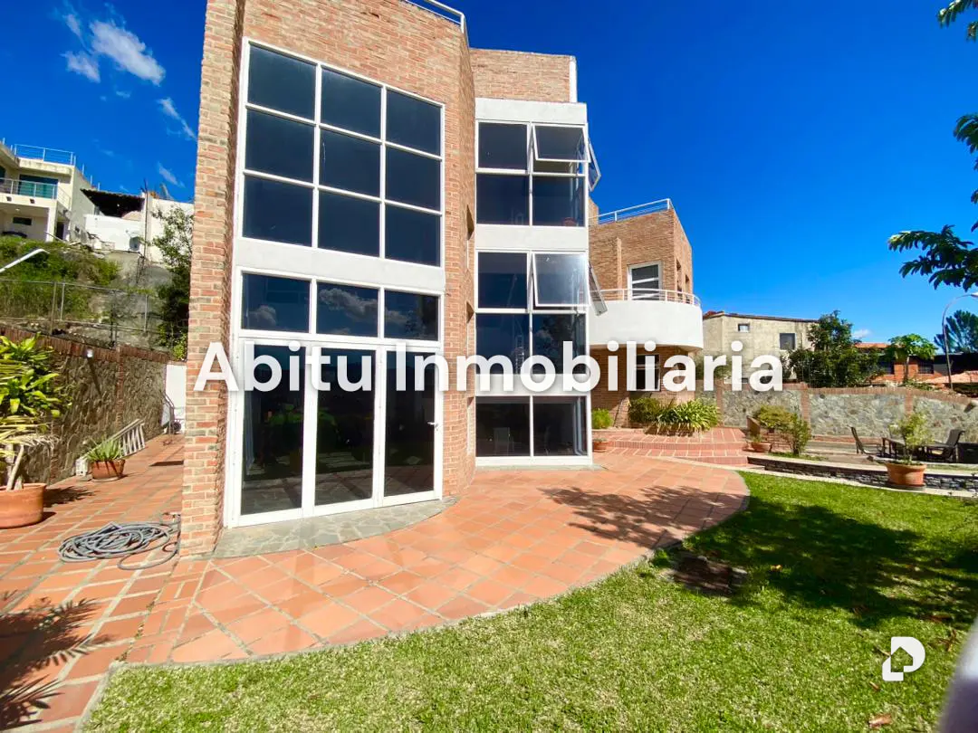 Casa en La Lagunita, Caracas – 1