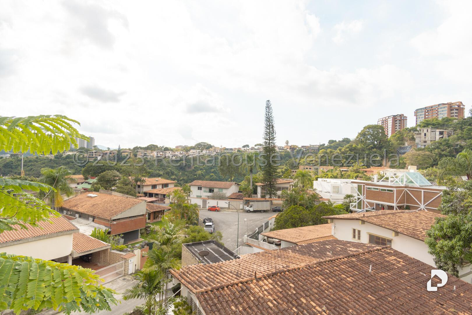Casa en Colinas del Tamanaco, Caracas – 23