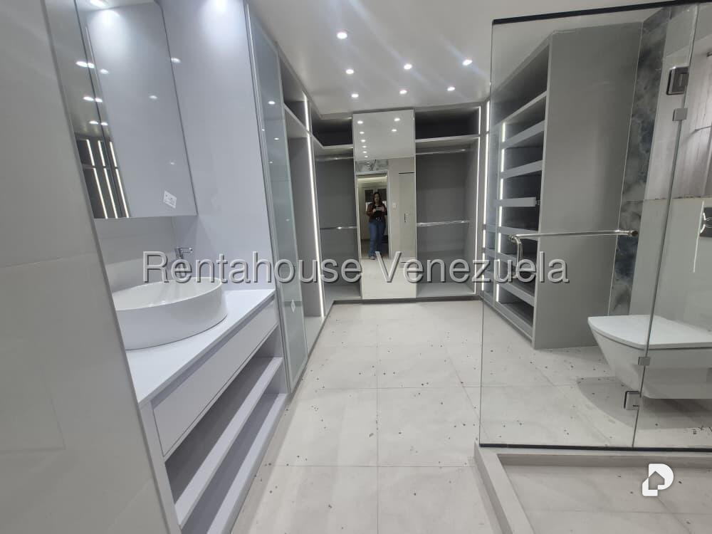 Apartamento en La Boyera, Caracas – 28