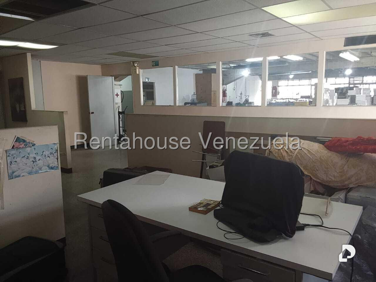 Local comercial en Parroquia Altagracia, Caracas – 25